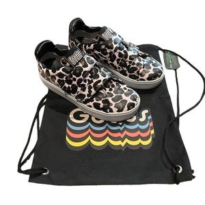 GOATS 305 Platform Sneaker